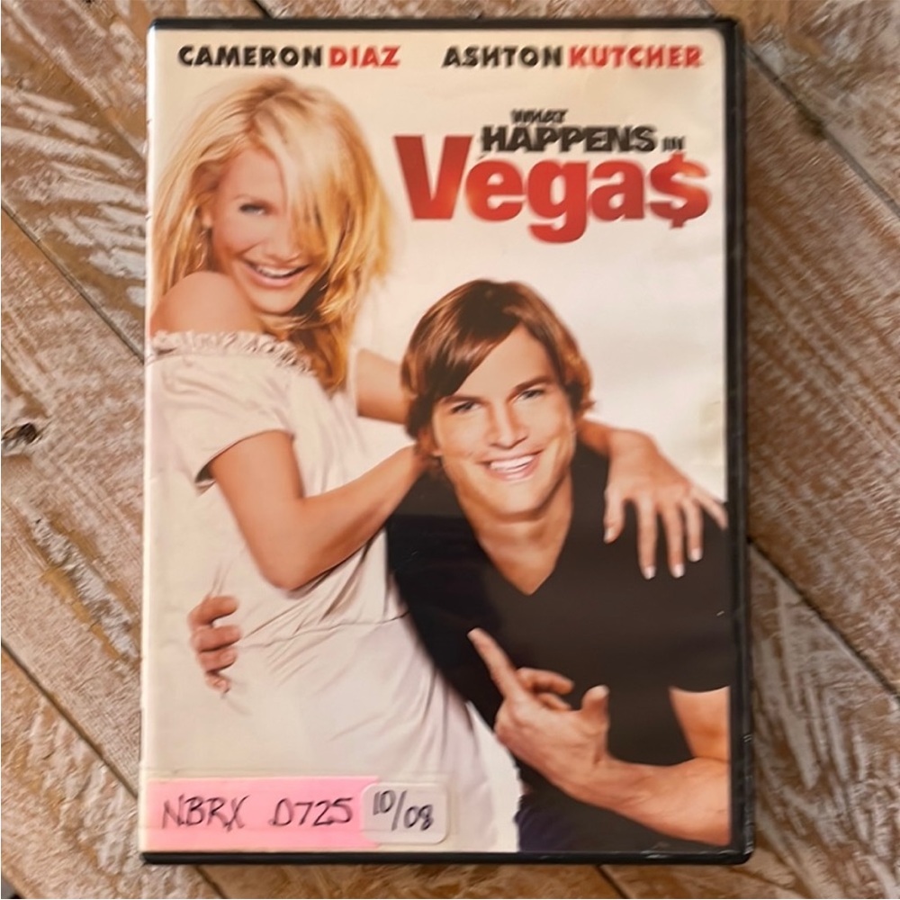 3/$15 u pick dvds📀or 1 for $9~ 🎲What Happens in Vegas🎲